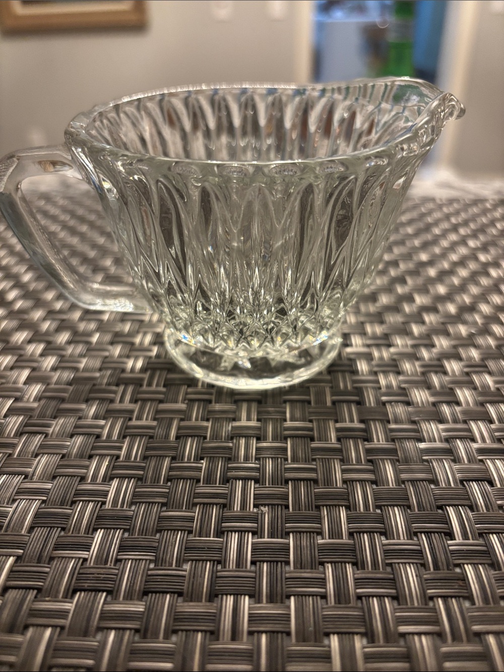 Clear Glass Creamer with Handle - Elegant Ribbed Design